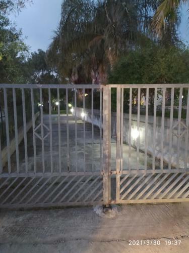 Villa Mois� Loco 2