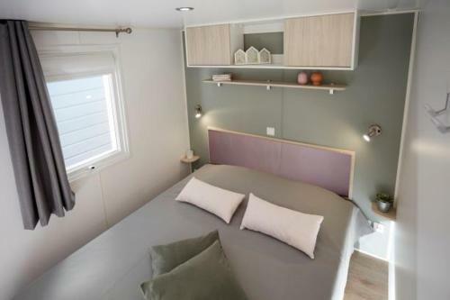 Camping La Simioune En Provence