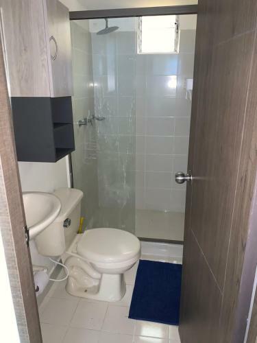 Apartamento 1 Piso Con Parqueo