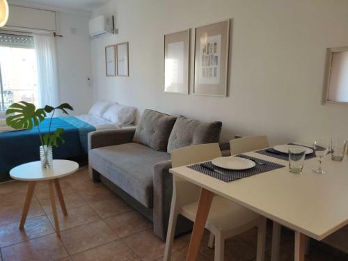 Apartamento Monoambiente En Zona De Rio, Parques Y Bares.
