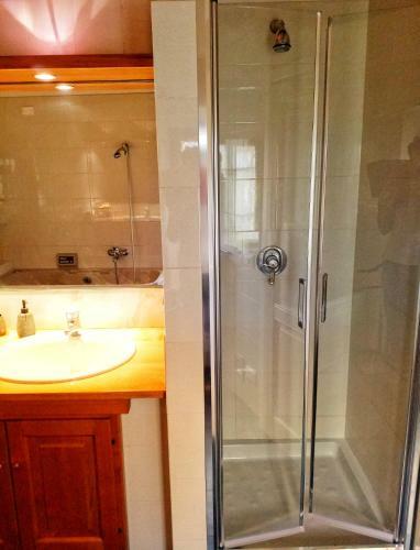 Hostal Contemporary Rooms