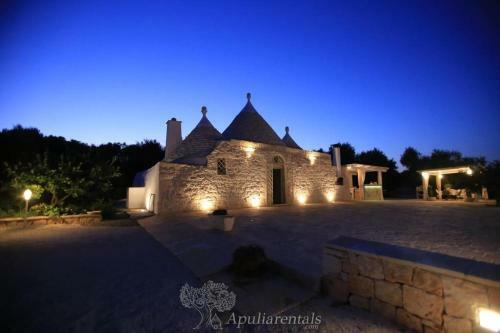 Villa Trullo Mil� With Pool