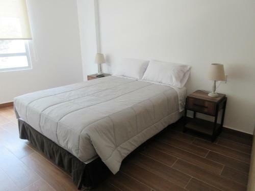 New And Central One-bedroom Studio Apartment