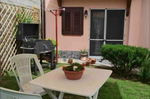Apartamento Little Red Cocoon - Monolocale A Cinque Minuti Dal Mare