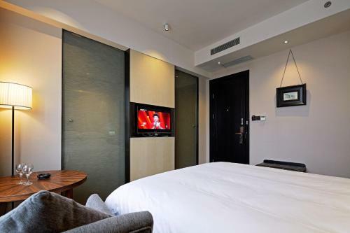 Wuhan Haiting Longan Hotel
