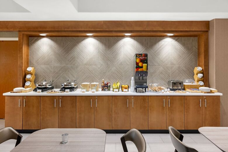 Hotel Comfort Suites Turlock