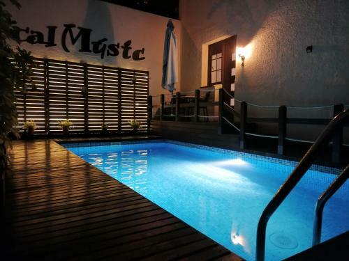 Hostal Cal Music