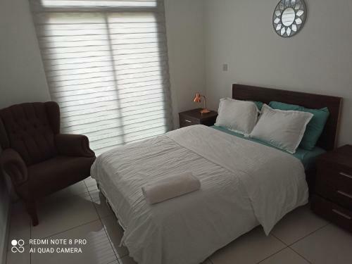 Apartamento One-bedroom Duplex @ Embassy Gardens