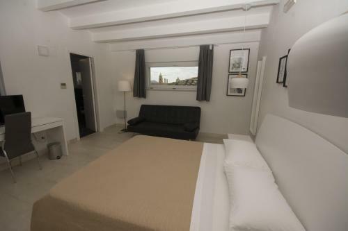 Hostal Palazzo Di Fazio Suites
