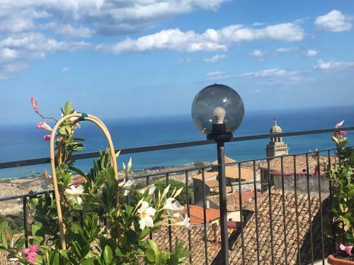 Hostal Perla Del Borgo Bed And Breakfast