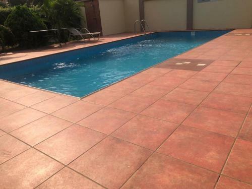 Lovely 3 Bedroom Apartment With Pool, Bertha?s Court