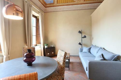 Tuscania Apartments