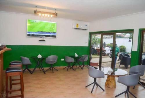 Apartamento Teddy?s Irish Pub & Lodge