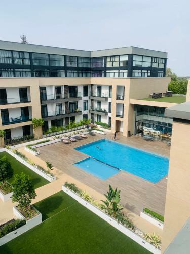 Big Luxury Apartment At Embassy Gardens