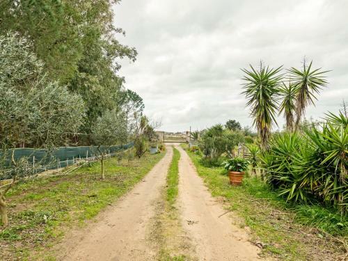 Rustic Villa In Santa Giusta With Garden