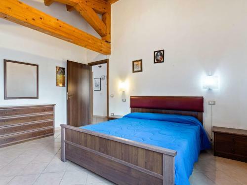 Rustic Villa In Santa Giusta With Garden