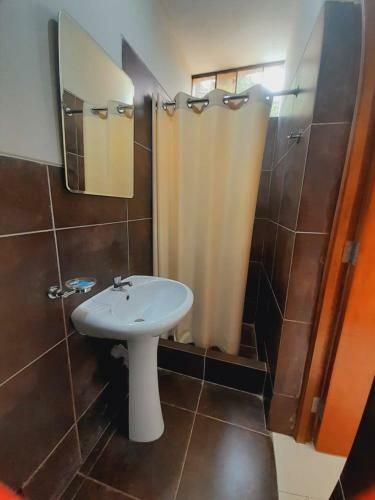 Hostal Hospedaje Bolognesi