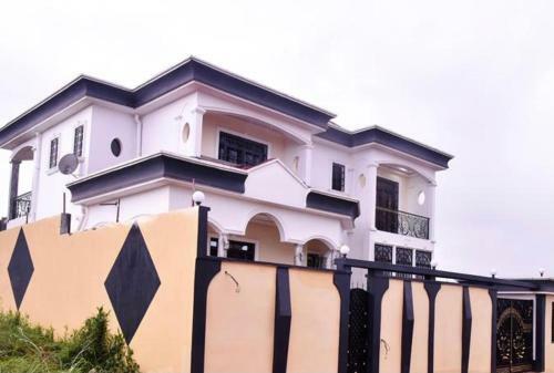 Villa R�sidence Ch�rel � Odza Minkan