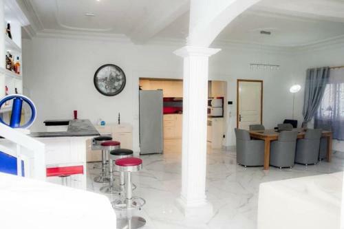 Duplex Meubl� - Villa Luxueuse - Odza - Yaound�