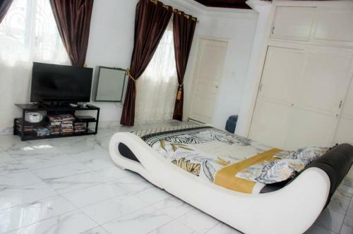 Duplex Meubl� - Villa Luxueuse - Odza - Yaound�