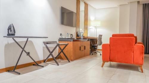 Star Land Hotel Bastos