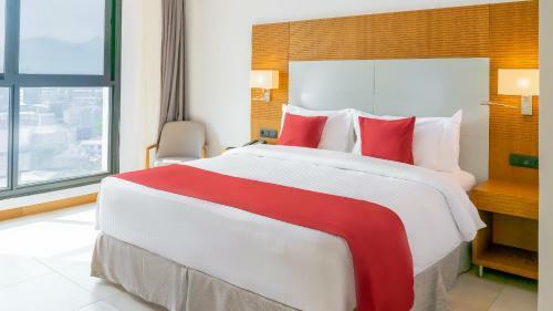 Star Land Hotel Bastos