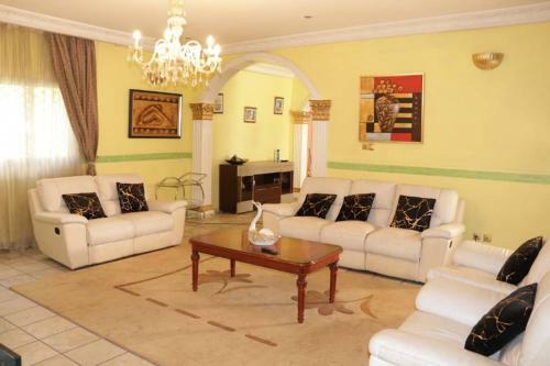 Bella Villa Yaound�
