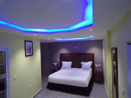 Le Montr�al Hotel