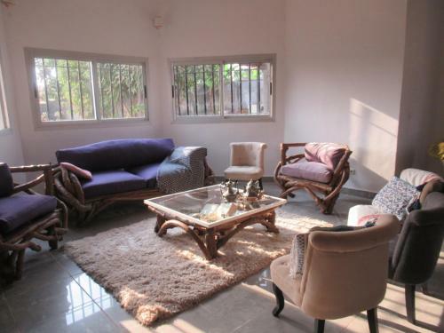 Villa � Odza Borne 12 A�roport A 10min
