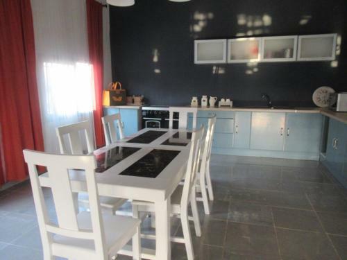Villa � Odza Borne 12 A�roport A 10min