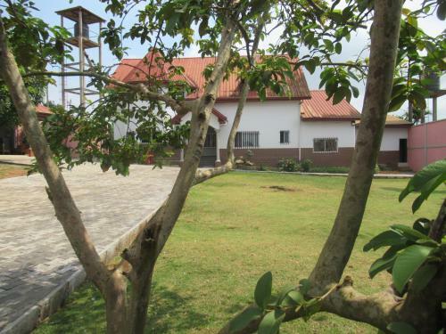 Villa � Odza Borne 12 A�roport A 10min