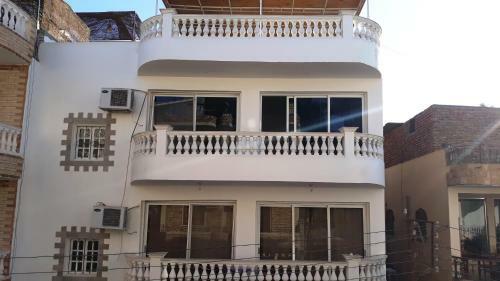 Sekhmet Apartments