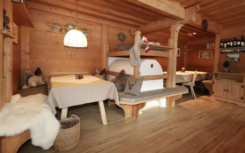 Hotel Garn� Cir