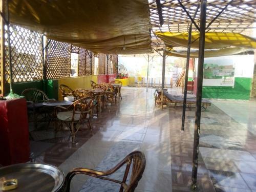 Jamaica Hotel Luxor