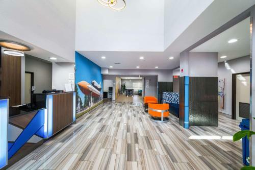 Hotel Baymont Inn & Suites - Madison