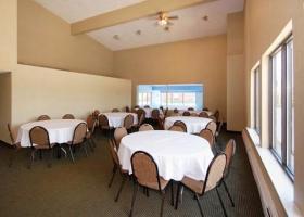 Hotel Rodeway Inn & Suites Milwaukee