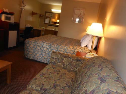 Motel Mcclellan Inn