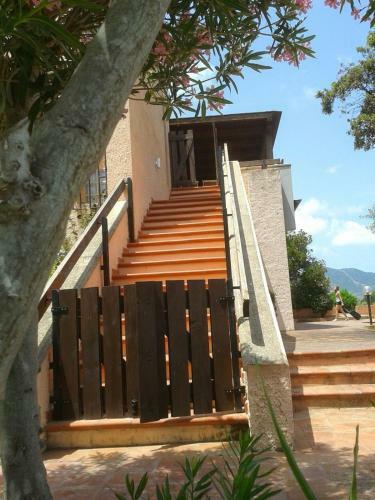 Domomea - La Torre Di Is Molas