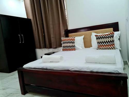 Charming 2bed Apartment In Adenta Wifi Clean Safe