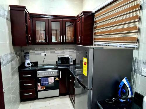 Charming 2bed Apartment In Adenta Wifi Clean Safe