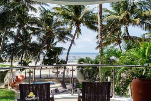 Apartamento Rosy Sea Front Beach Condo