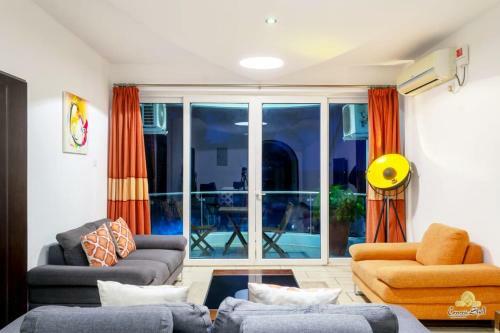 Apartamento Rosy Sea Front Beach Condo