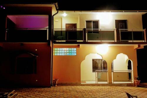 The Charming Bristolian Holiday Home