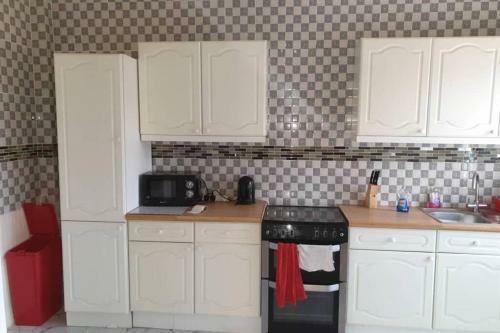 The Charming Bristolian Holiday Home