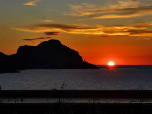 Apartamento Sunset On The Rock Cefal�