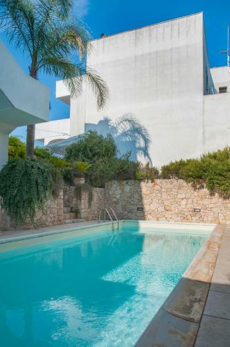 Apartment With Pool And Panoramic Terrace