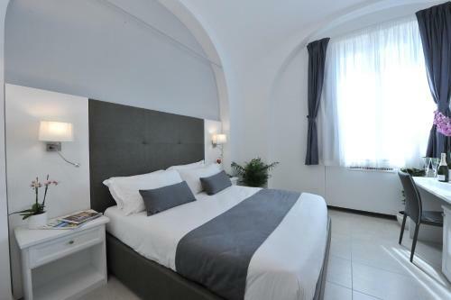 Hostal Sorrentobay