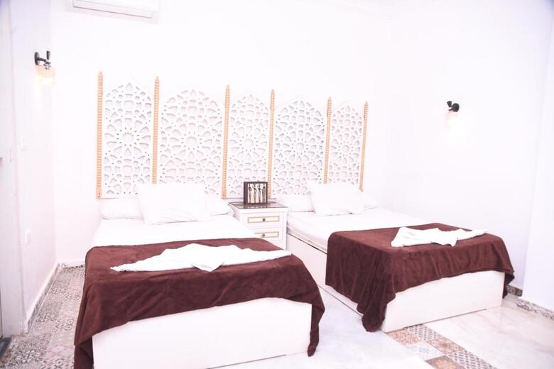 Hostal Arabian Nights Pyramids Guesthouse