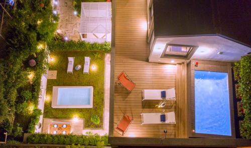 Apartamento Luxury Villa With Penthouse, Pools And Sea View