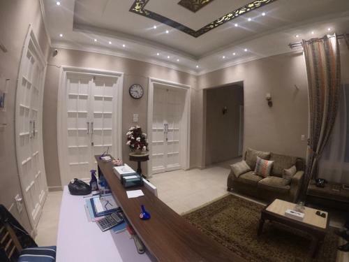 Midas Hotel